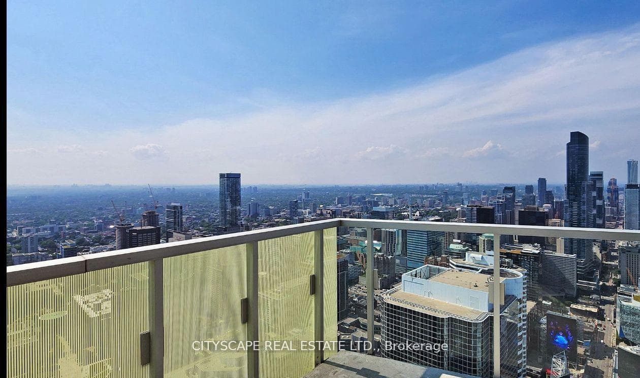 197 Yonge Street Unit 4012 photo 5