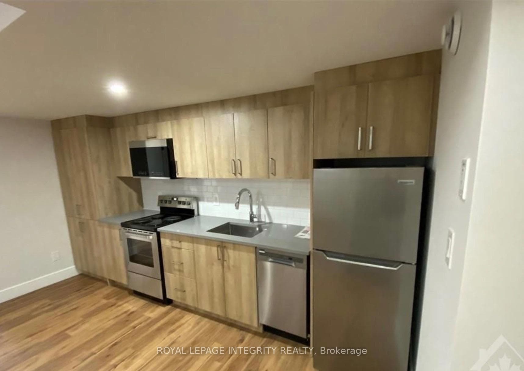1400 Mayview Avenue Unit Basement photo 3