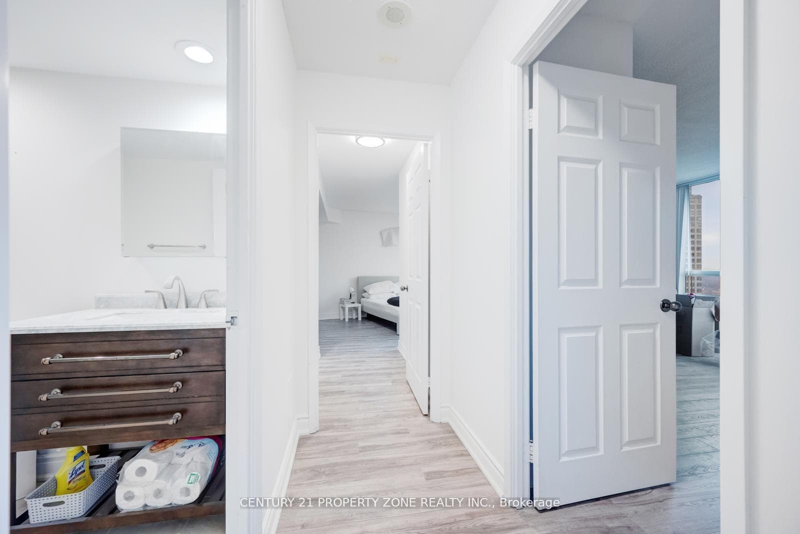 50 Eglinton Avenue Unit 1106 photo 32