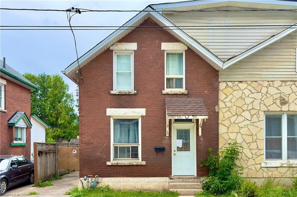 124 ALICE Street photo 1