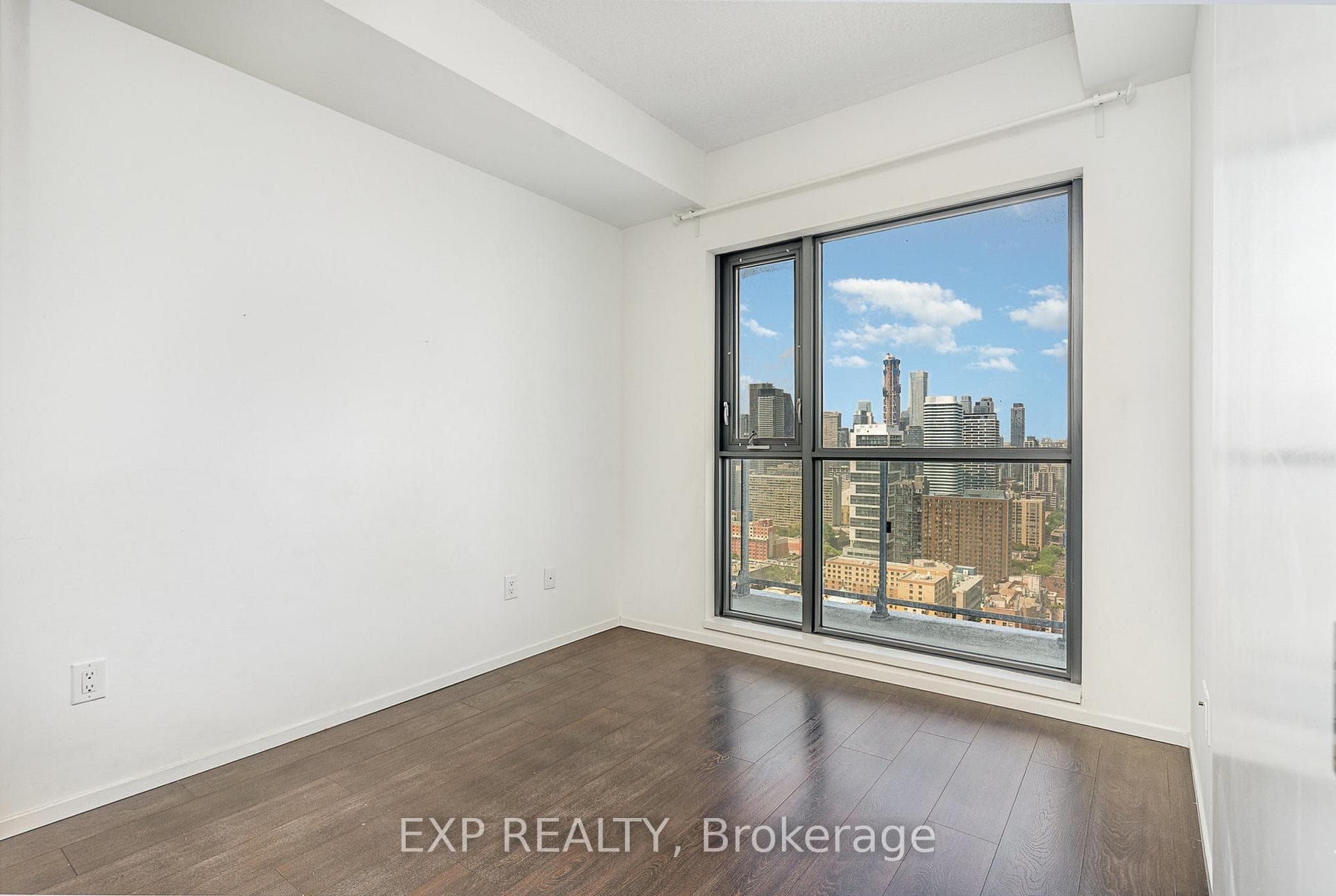 159 Dundas Street Unit 3307 photo 6