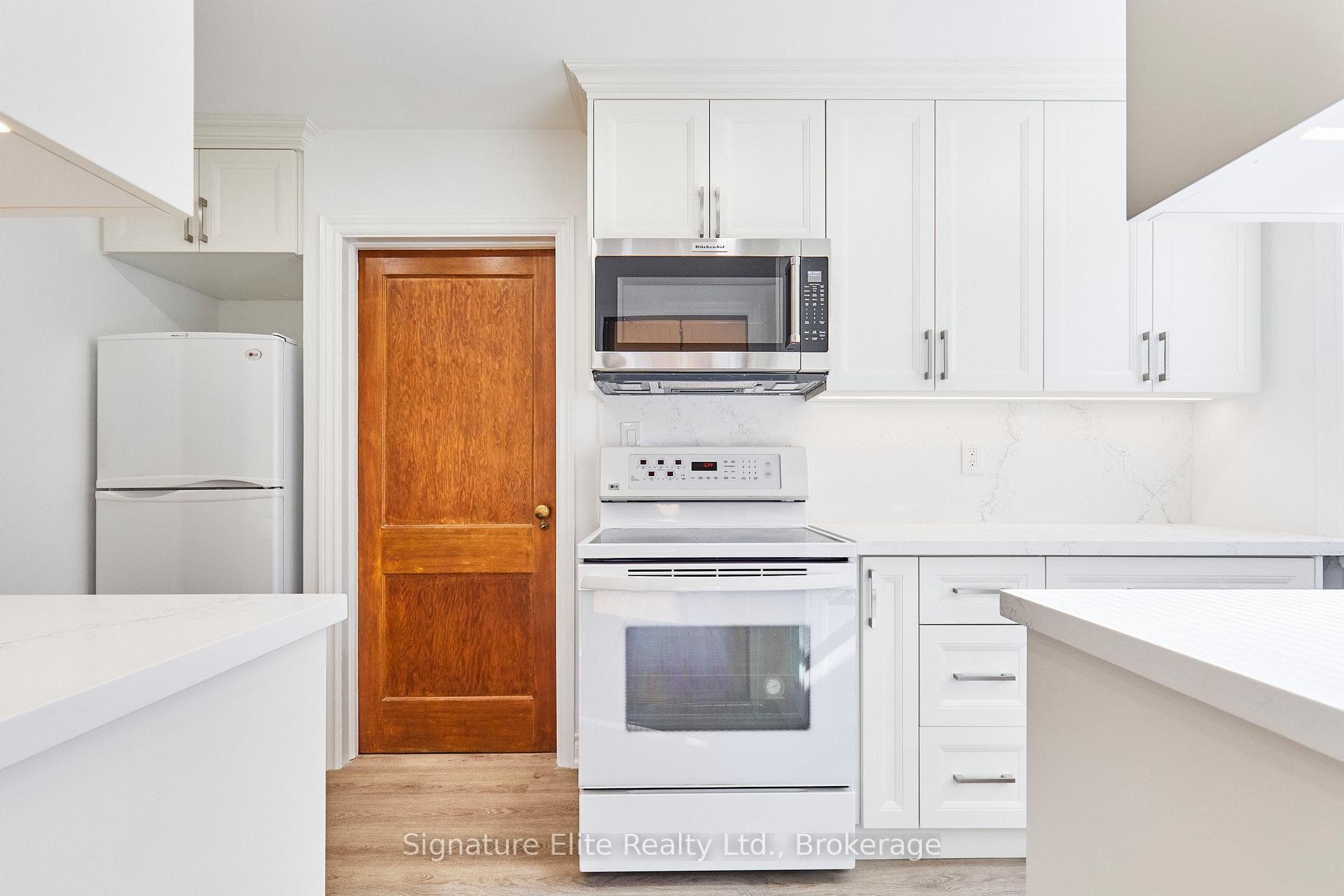 21 Hammersmith Avenue Unit Upper photo 18