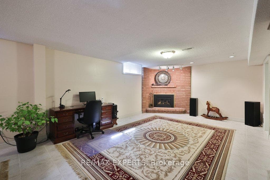 51 Bloomingdale Lane photo 29