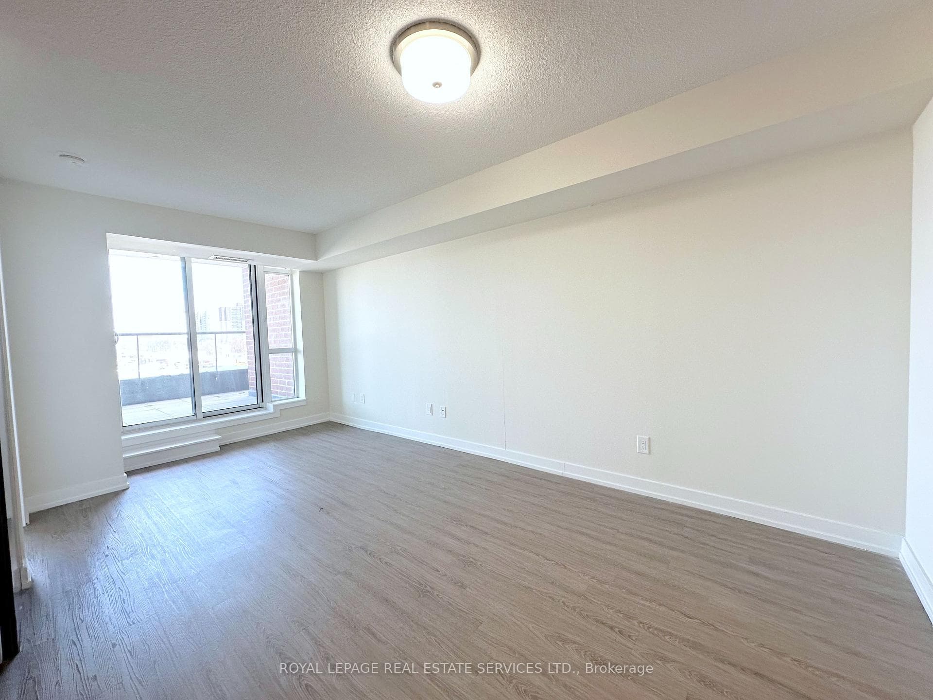 73 Bayly Street Unit 1204 photo 3