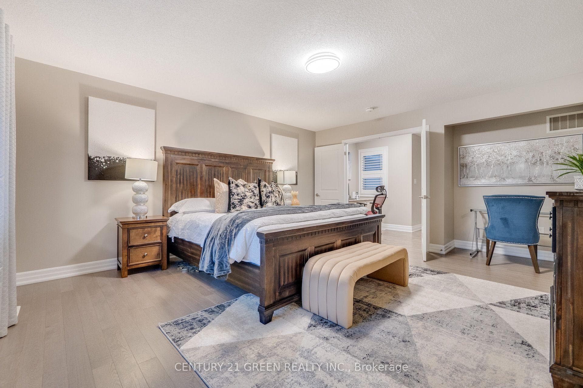 294 Hinton Terrace photo 23
