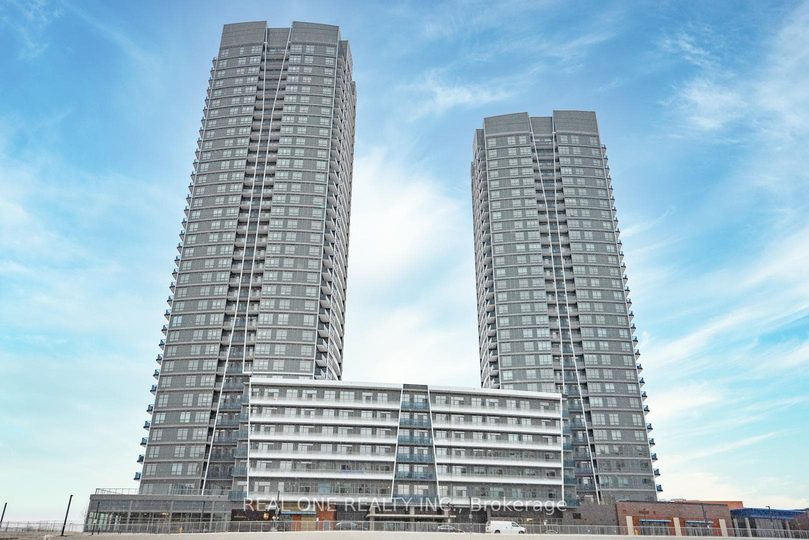 30 Upper Mall Way Unit A2606 photo 1