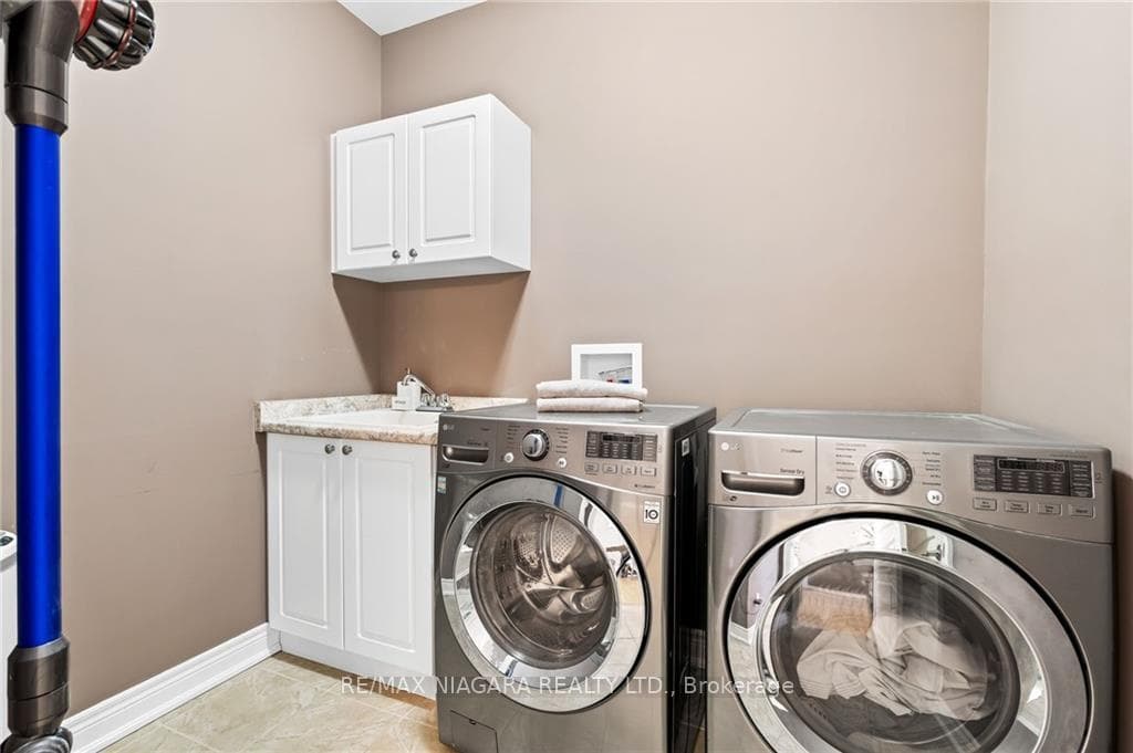 1055 Kerby Street photo 18