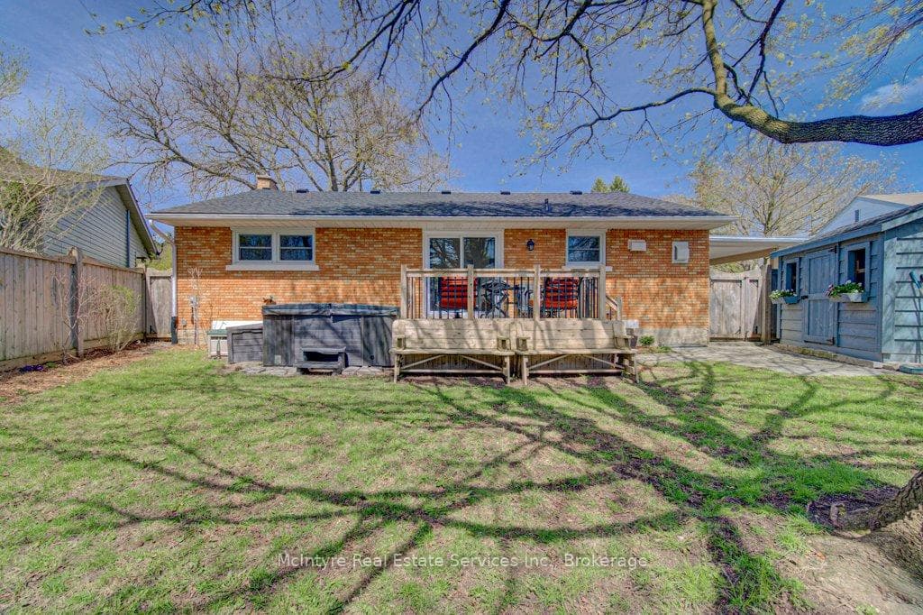 549 Dunbar Road photo 44
