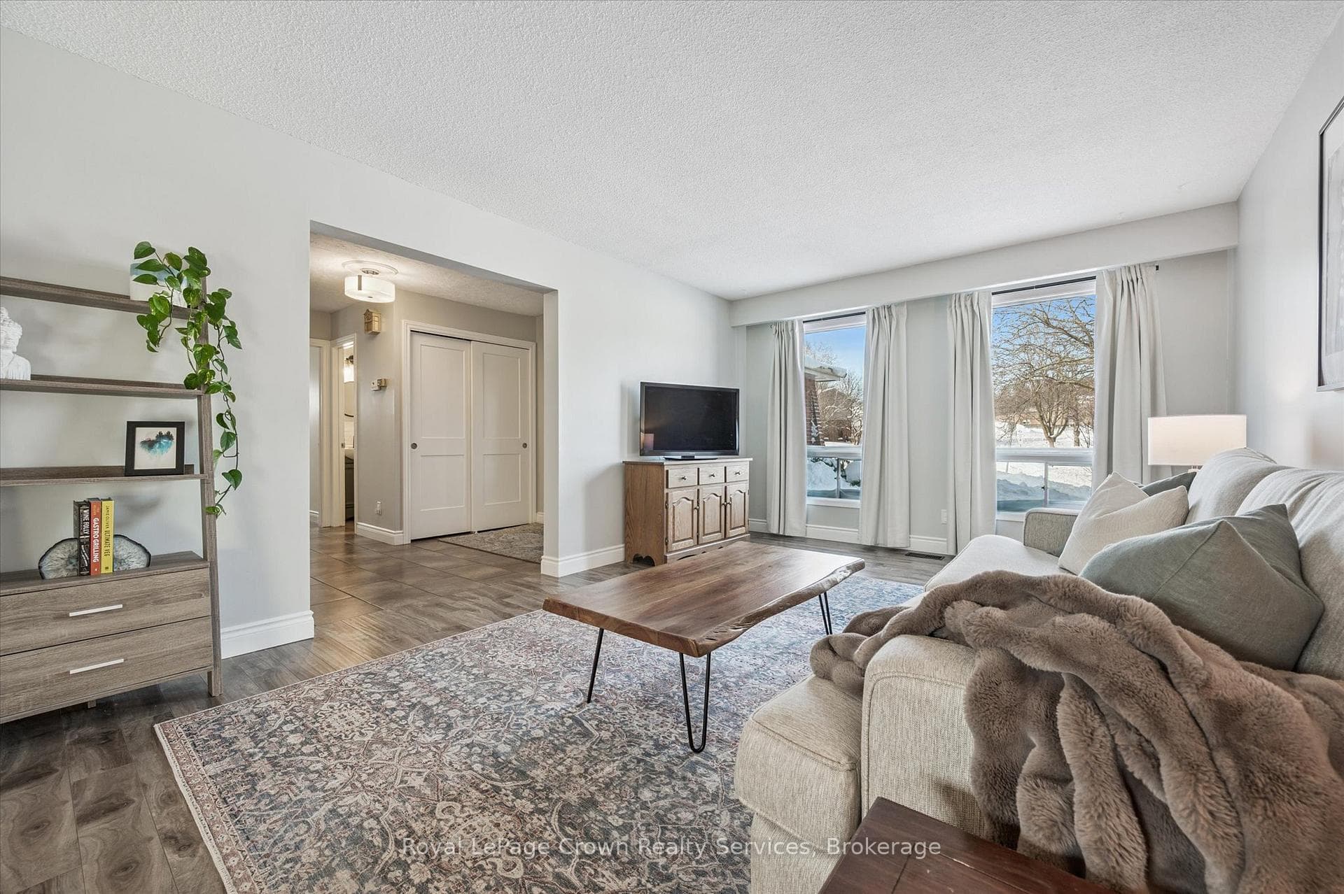 294 Westheights Drive photo 9