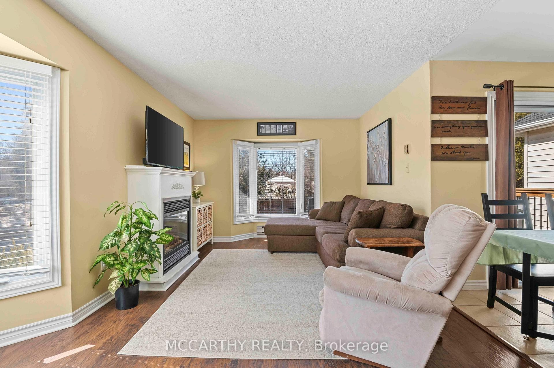 300 Shelburne Place photo 6