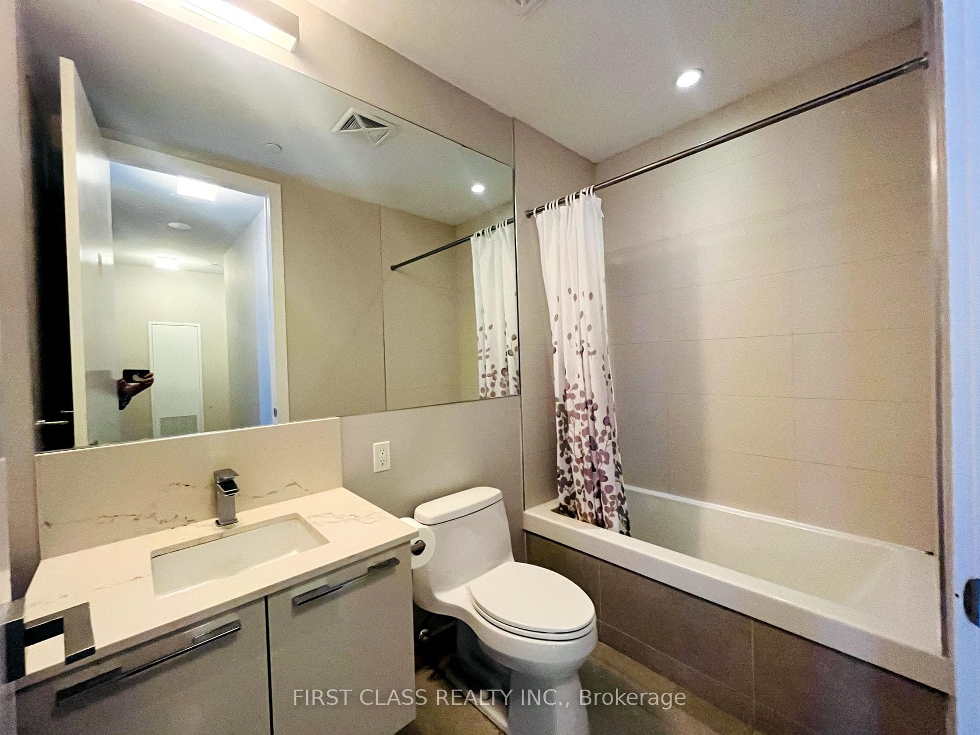 28 Wellesley Street Unit Ph3703 photo 13