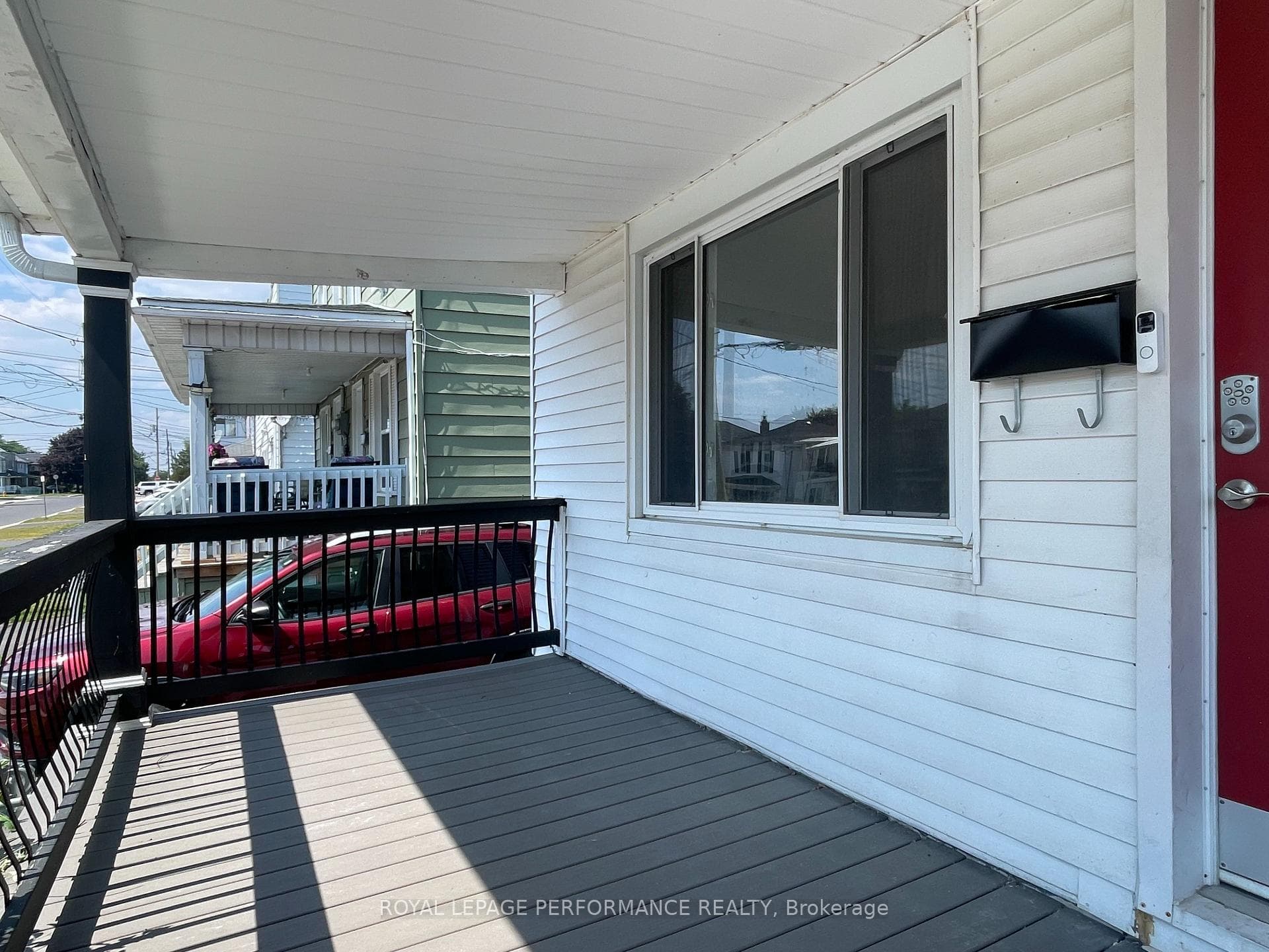 205 Guy Street photo 3