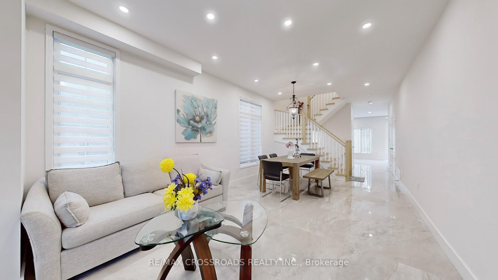 112 Alfred Paterson Drive photo 3