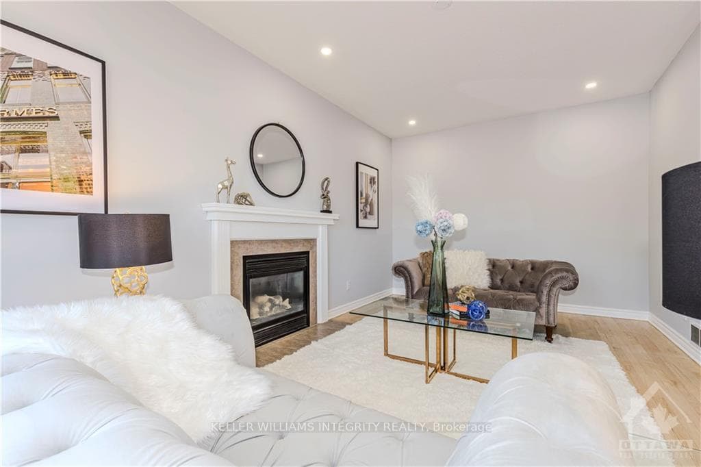 212 REDPATH Drive photo 14