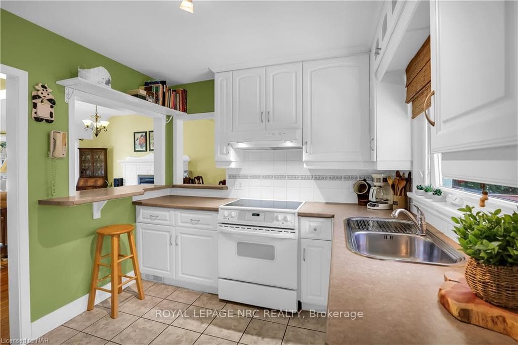 16 ELMRIDGE Drive photo 23