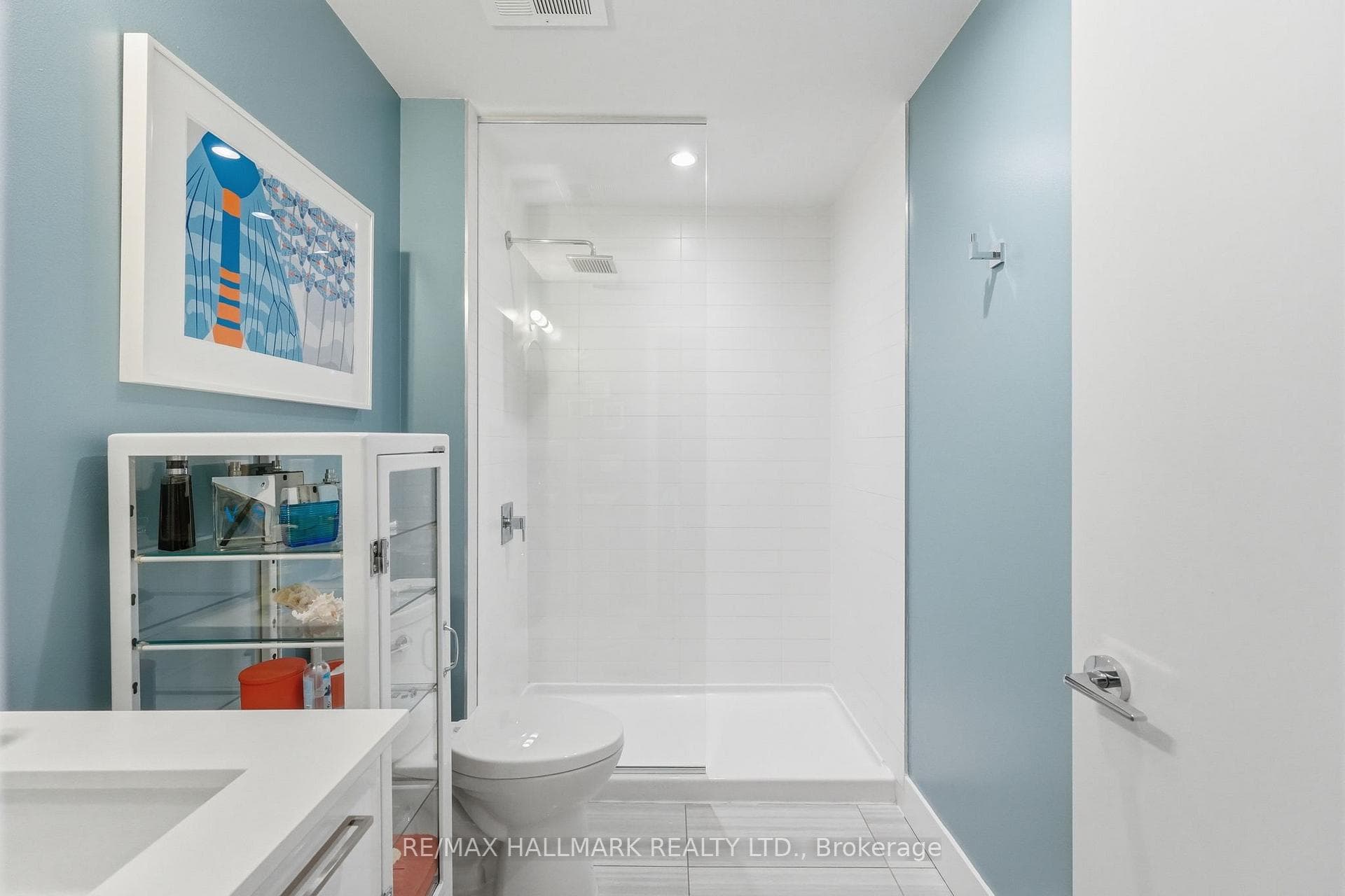 630 Queen Street Unit 602 photo 17