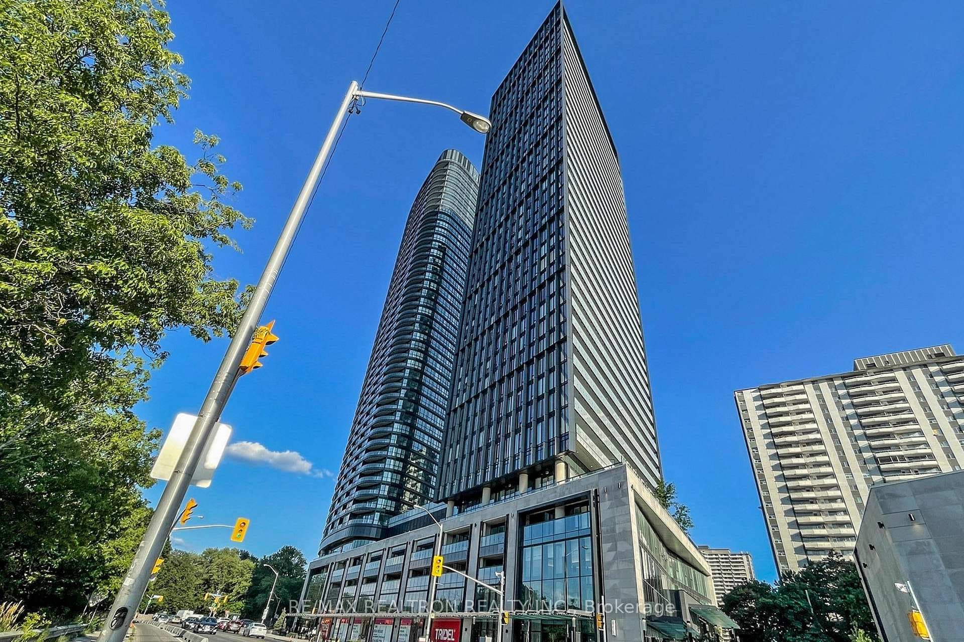 575 Bloor Street Unit 1503 photo 1