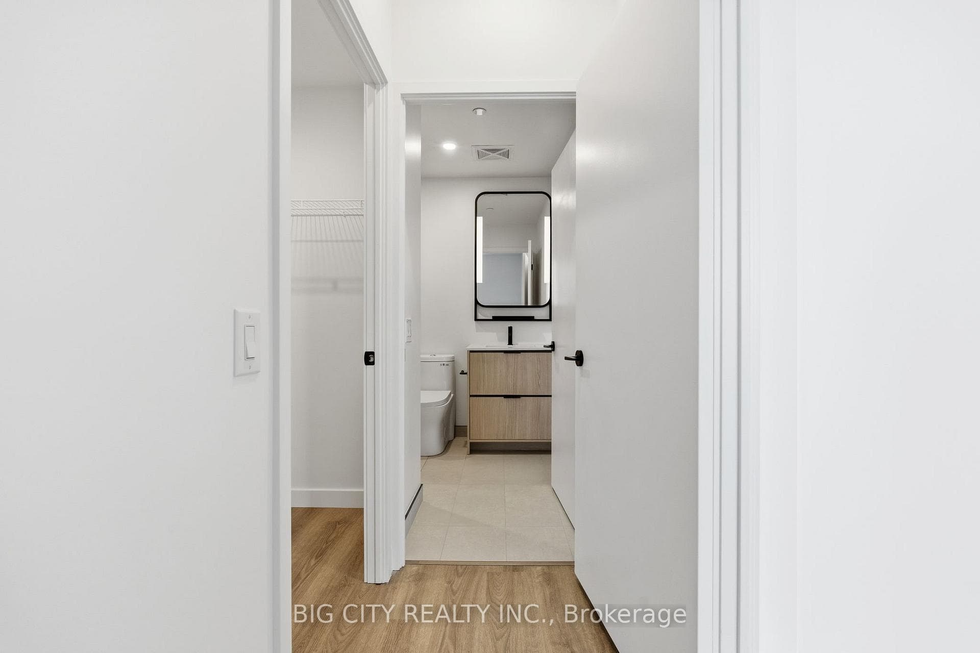 1050 Eastern Avenue Unit 711 photo 18