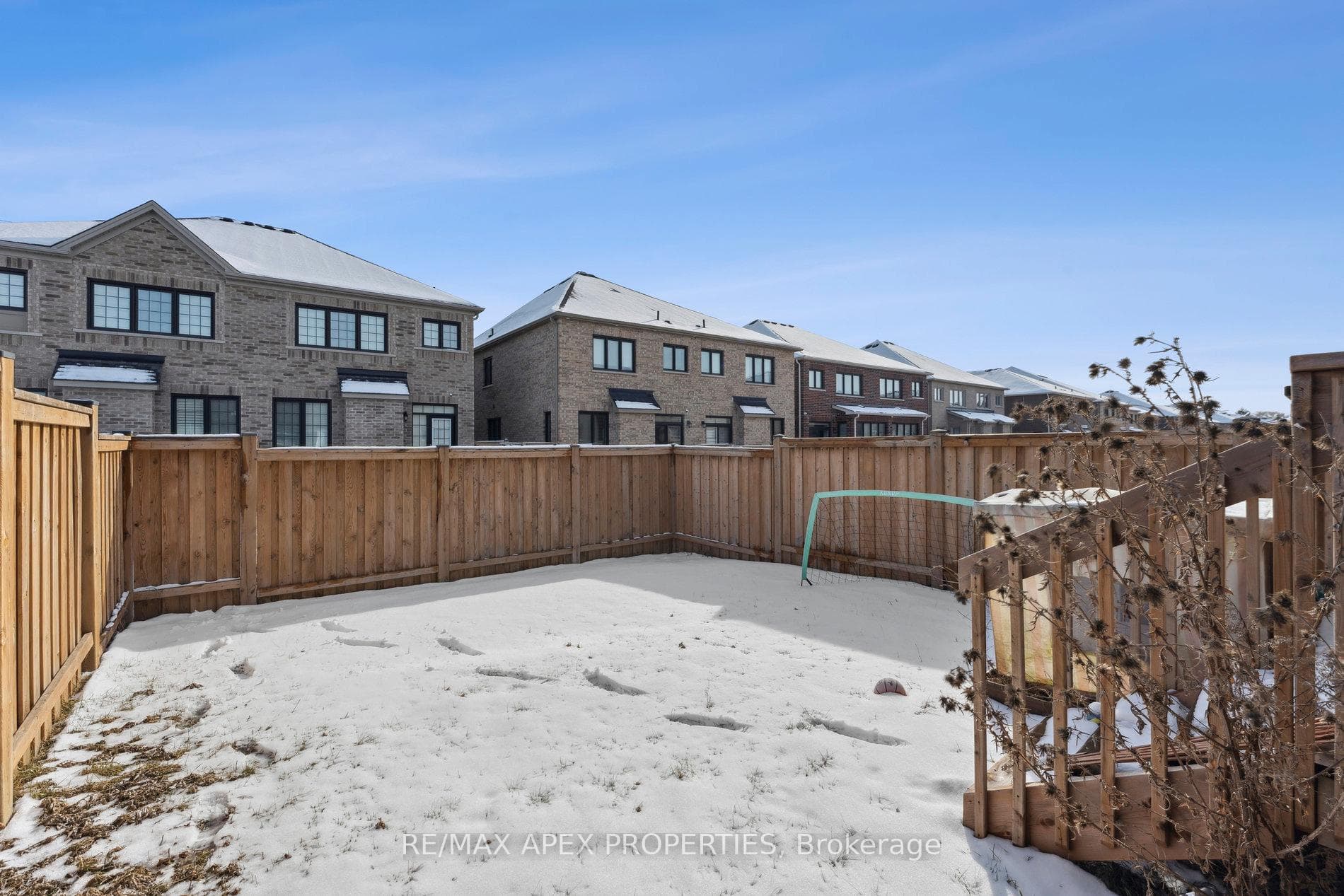 4 Lollard Way photo 31