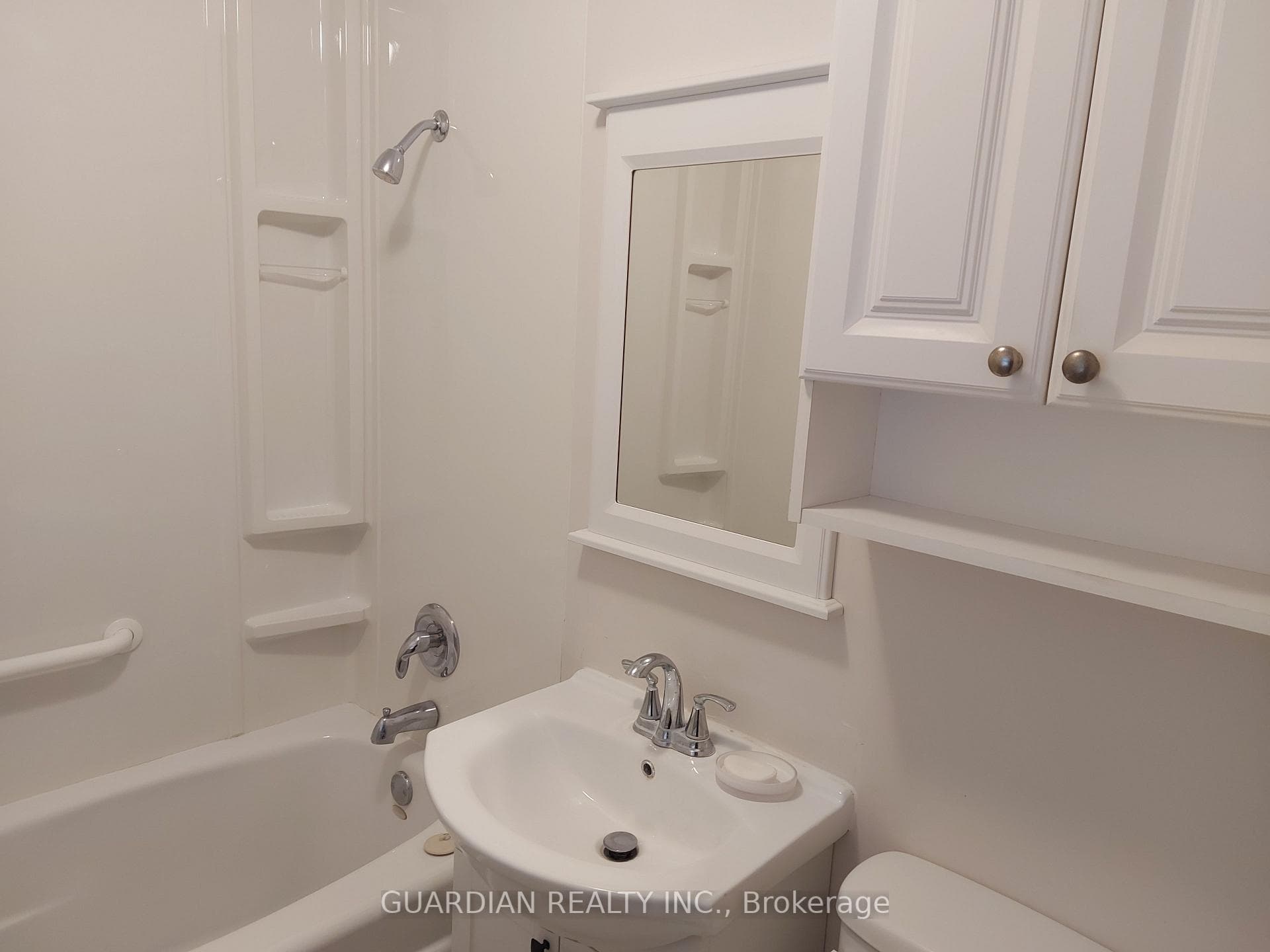 91 Belmont Avenue photo 16