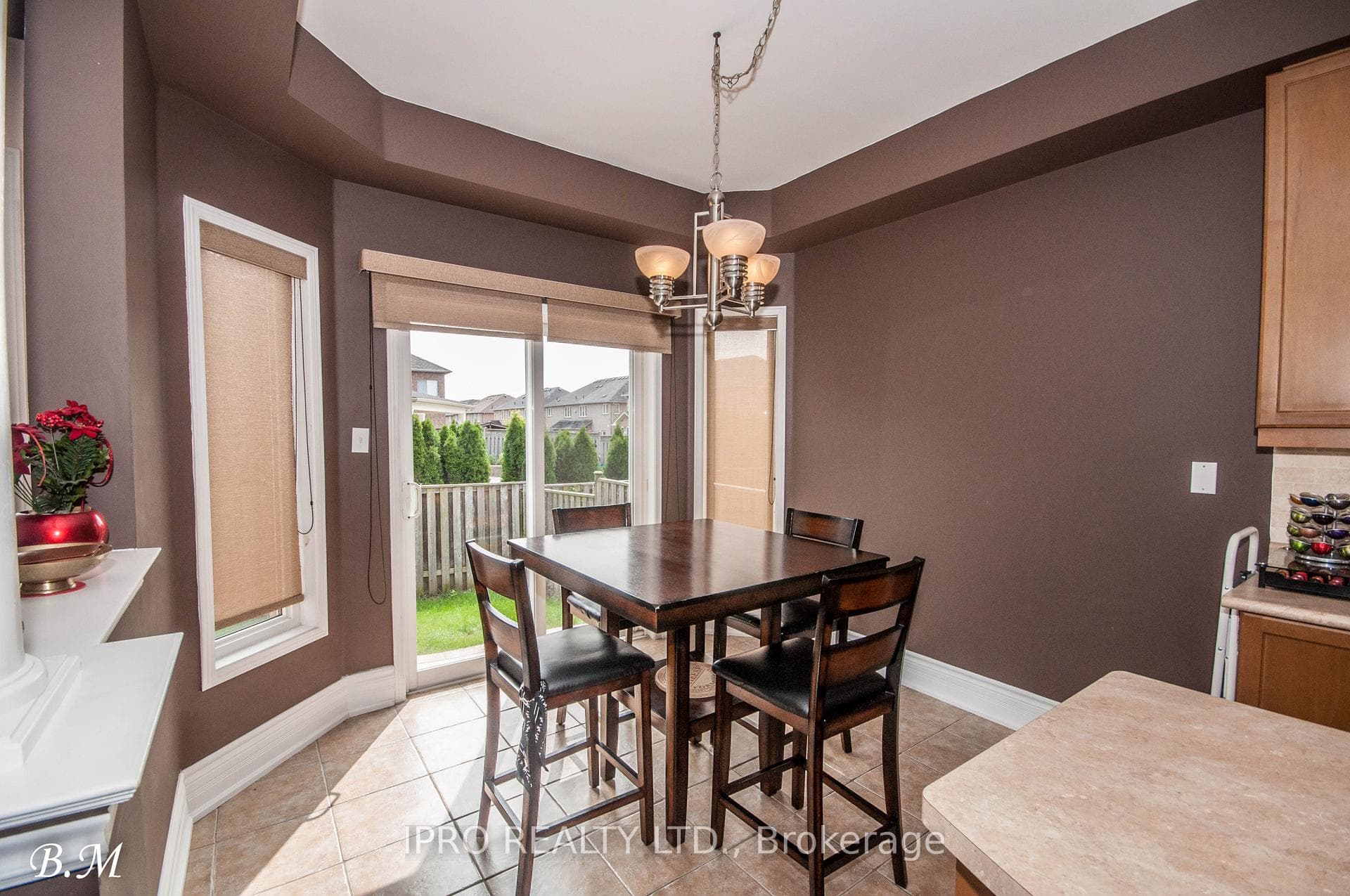 5854 Blue Spruce Avenue photo 10
