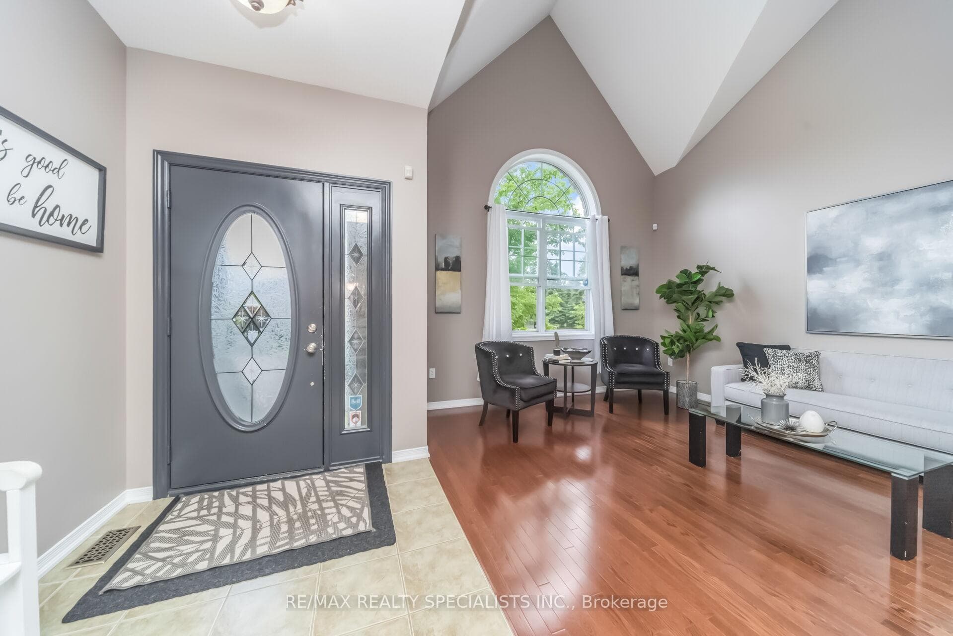 77 McMaster Road photo 4