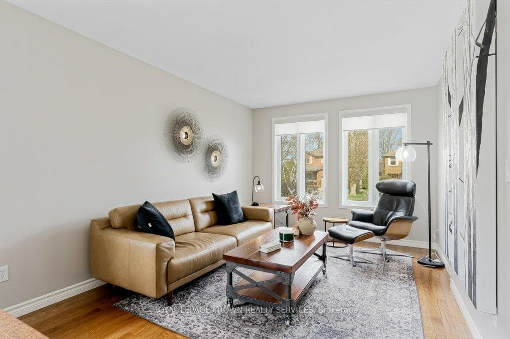 56 Dawn Crescent photo 9