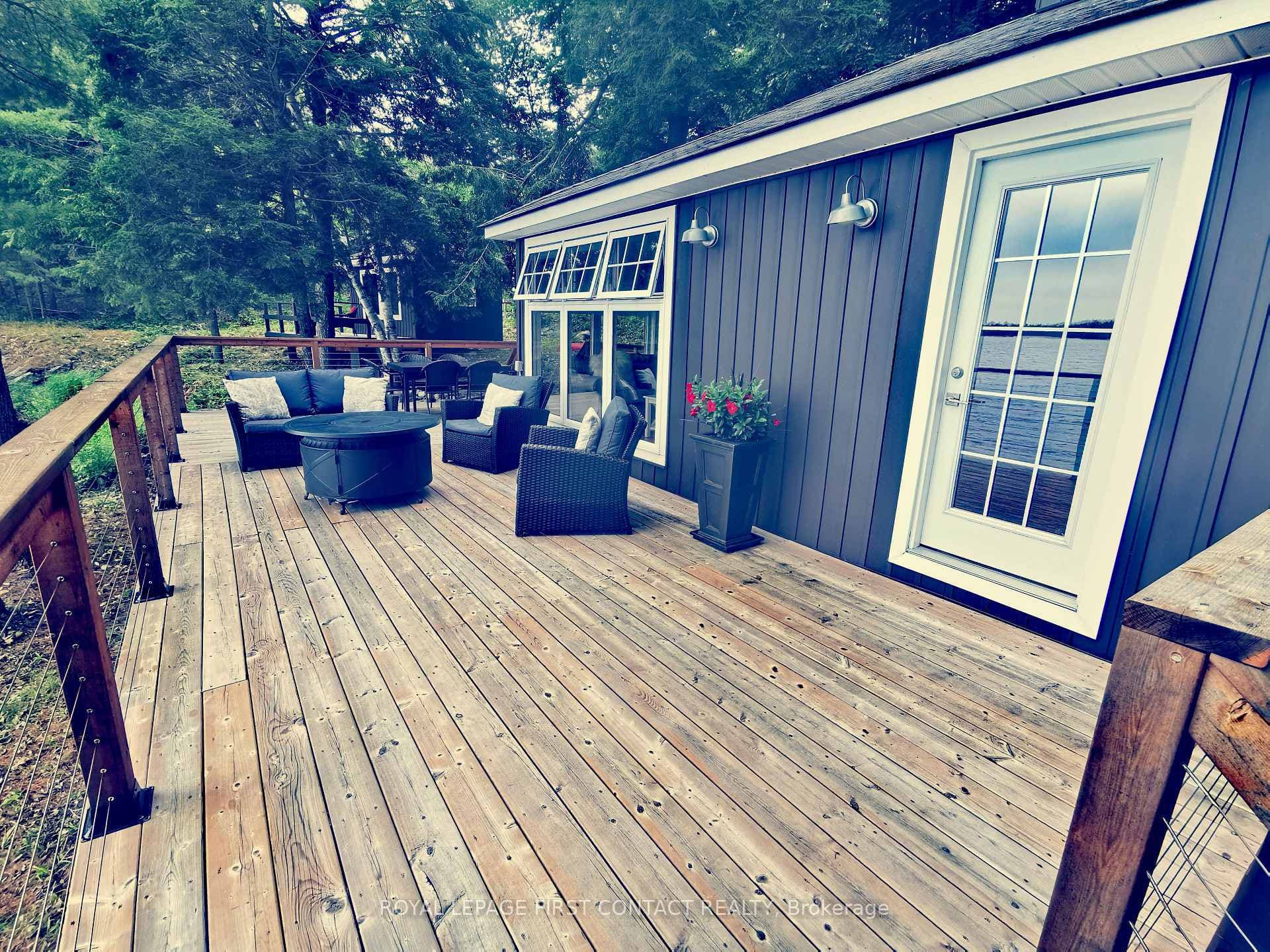 373 Healey Lake Water N/A photo 3