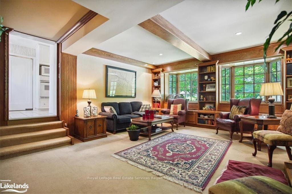 113 JOHN Street photo 19