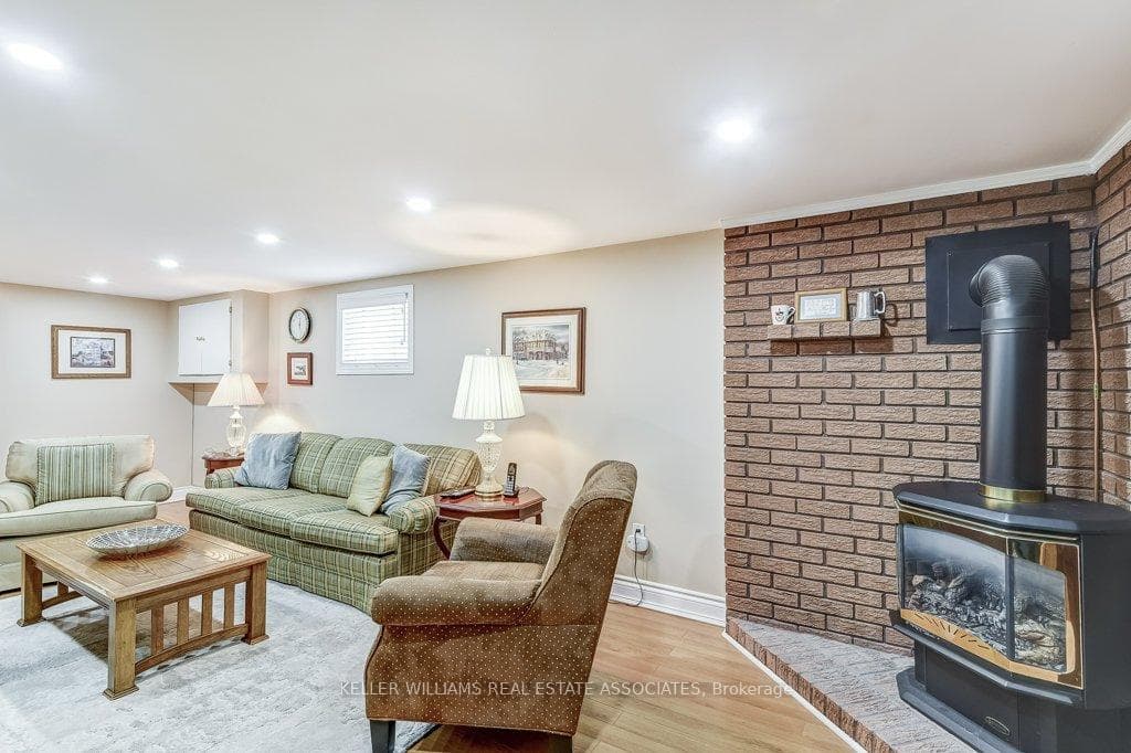1636 Glen Rutley Circle photo 22