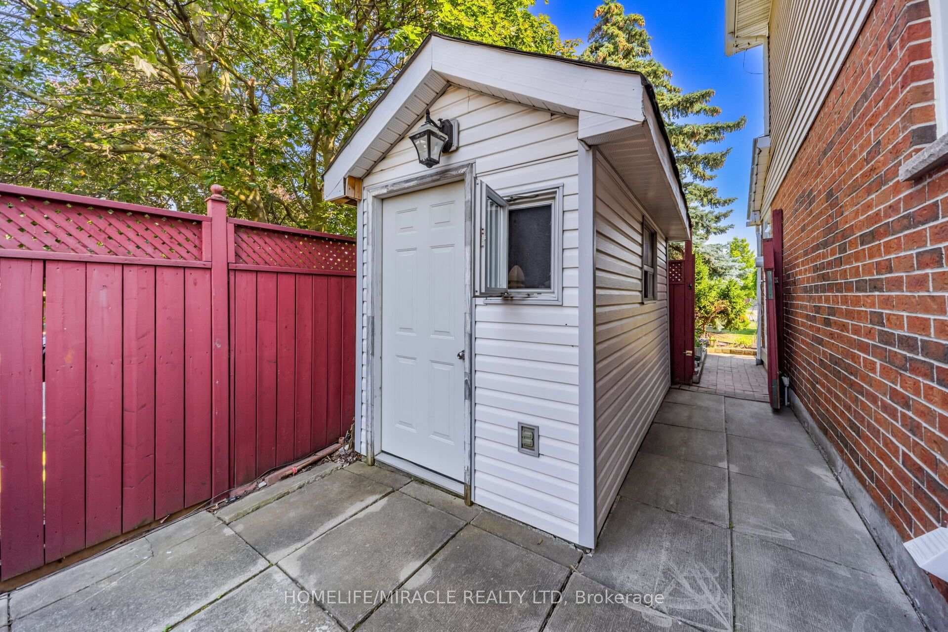 64 Aurora Place photo 38
