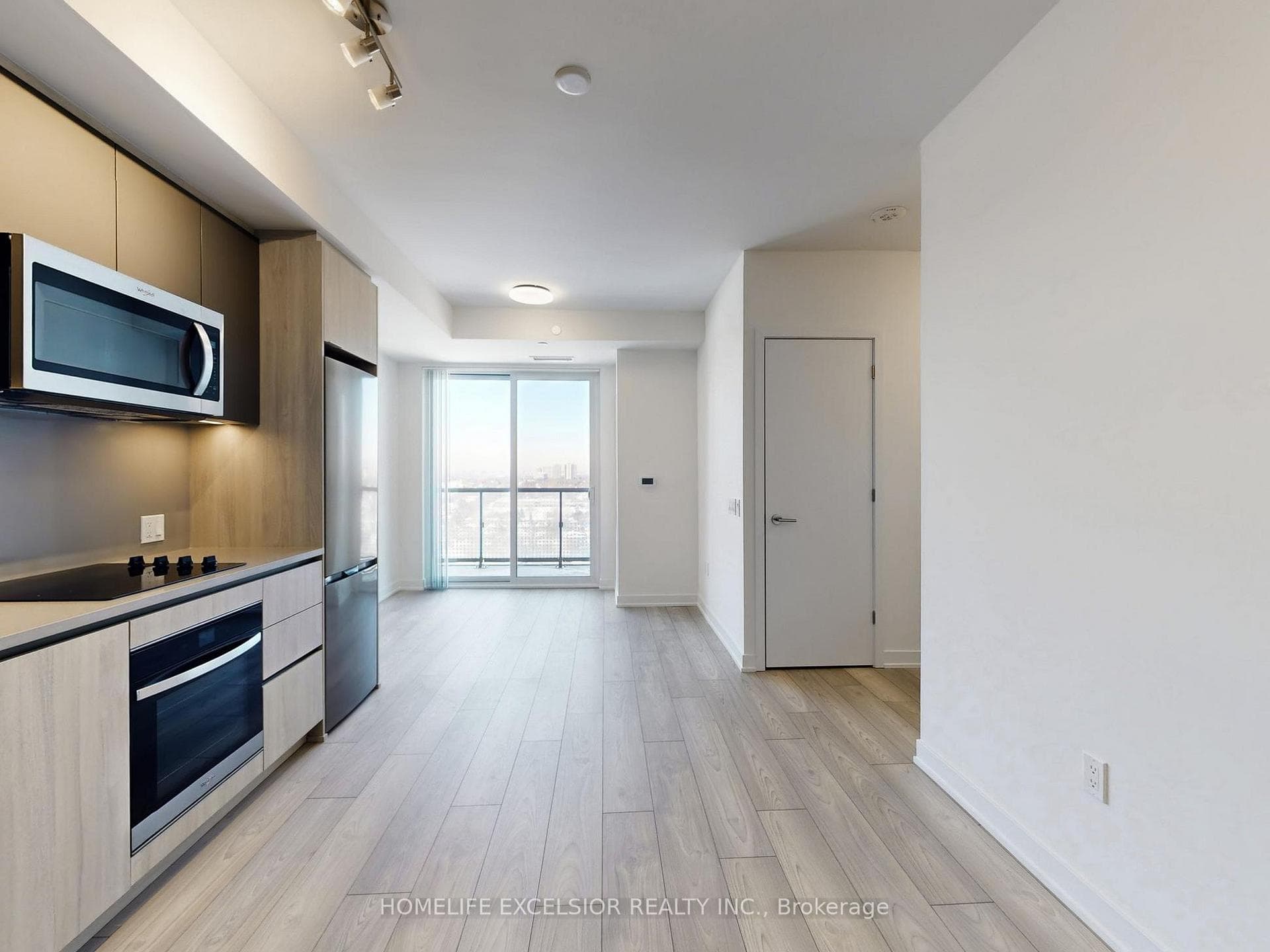 5858 Yonge Street Unit 1702 photo 11