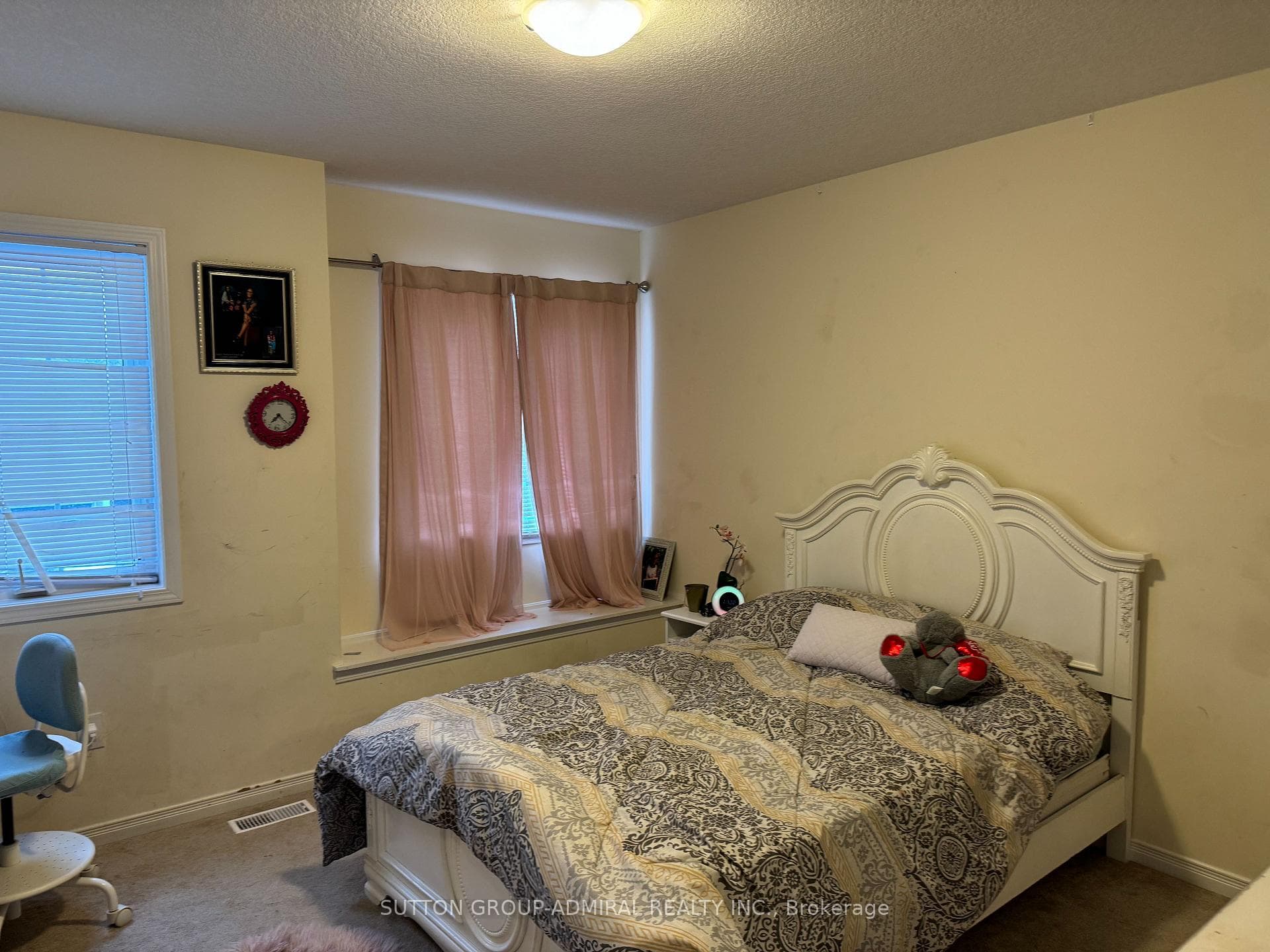 129 Whitwell Way photo 21