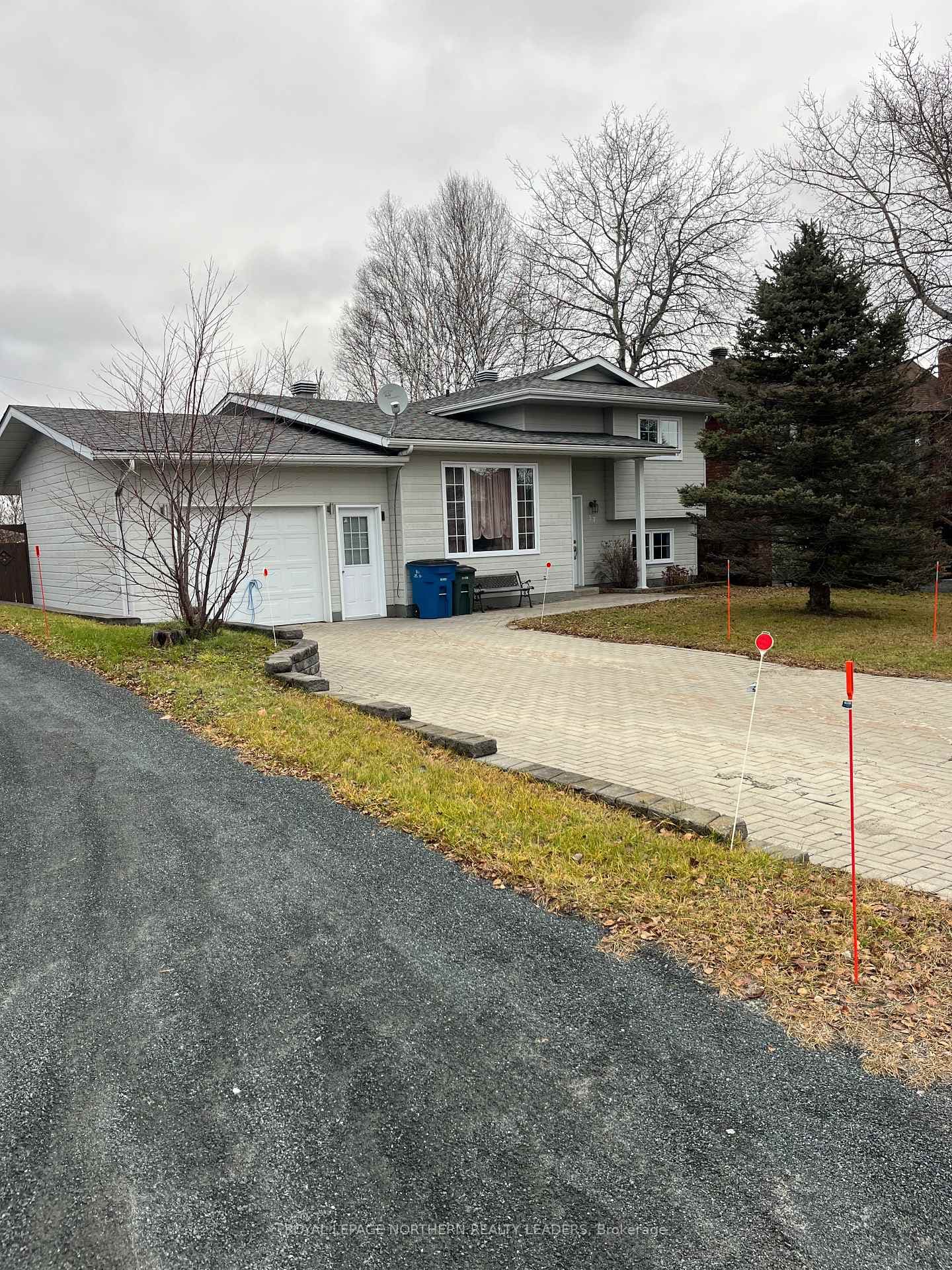37 Algonquin Road