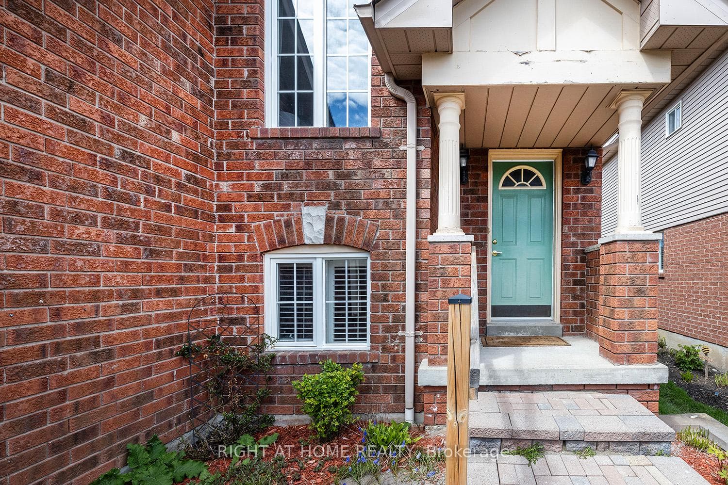 55 Abernethy Crescent photo 3