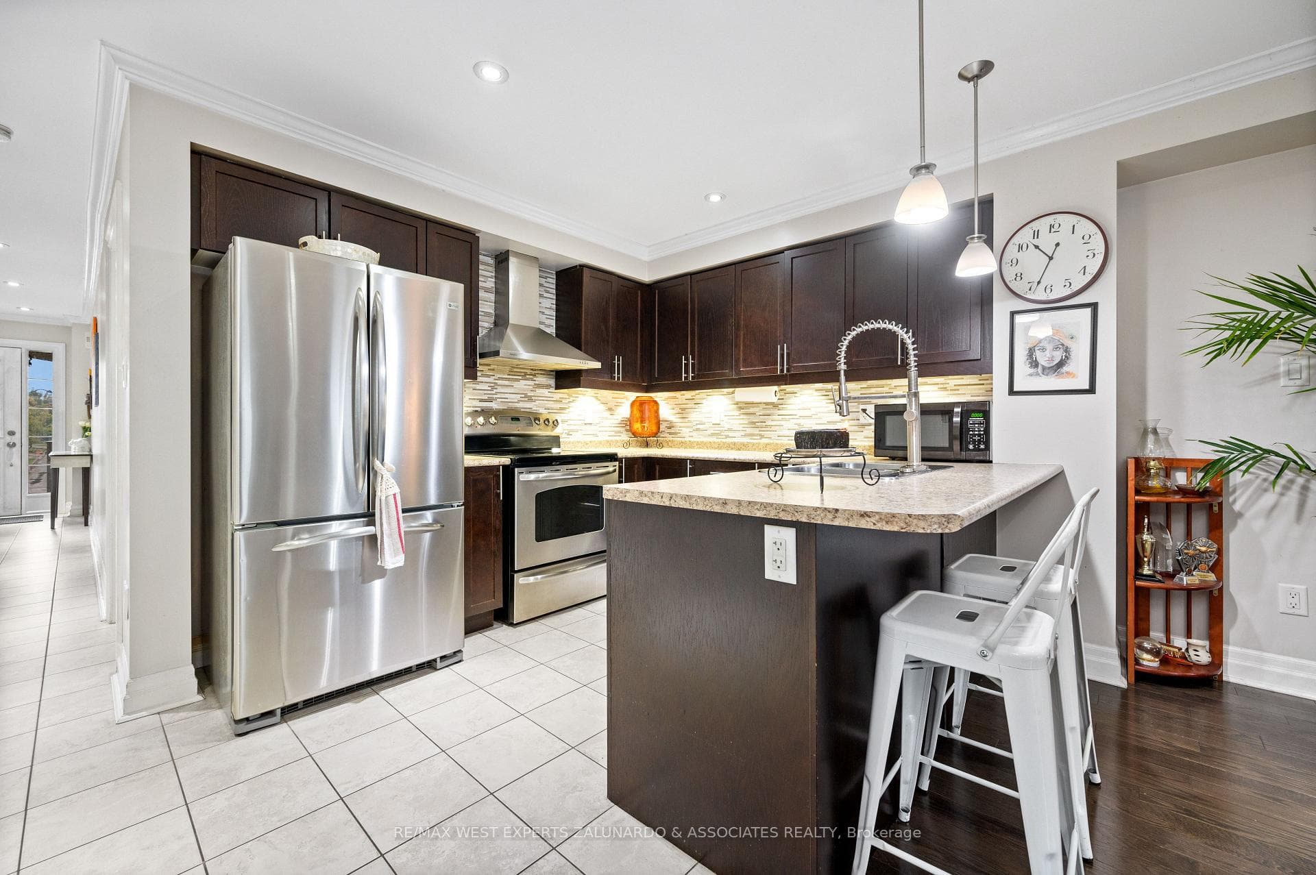 281 Meadowhawk Trail photo 7