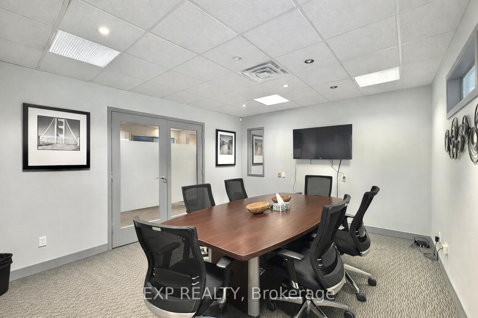 111 Sherwood Drive Unit 208 photo 6
