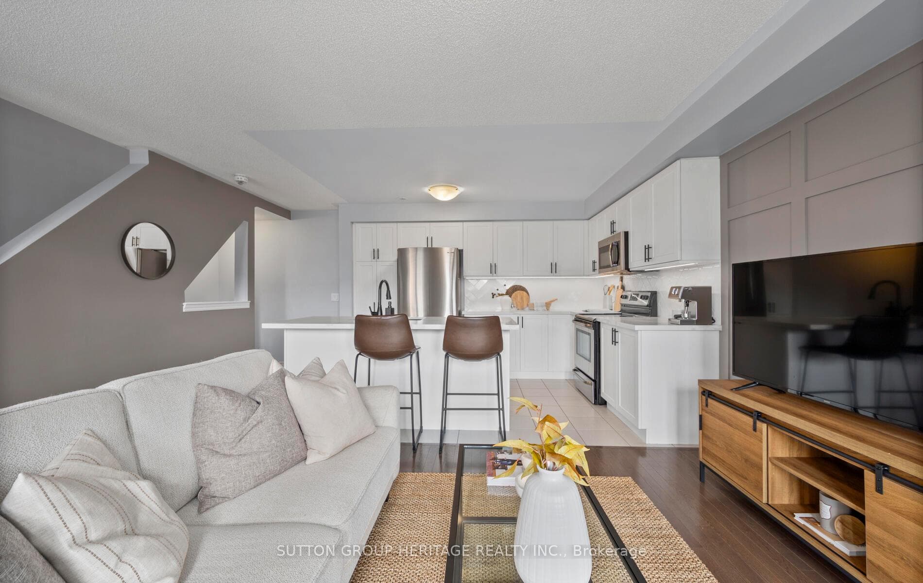 Hardwood Floors!
