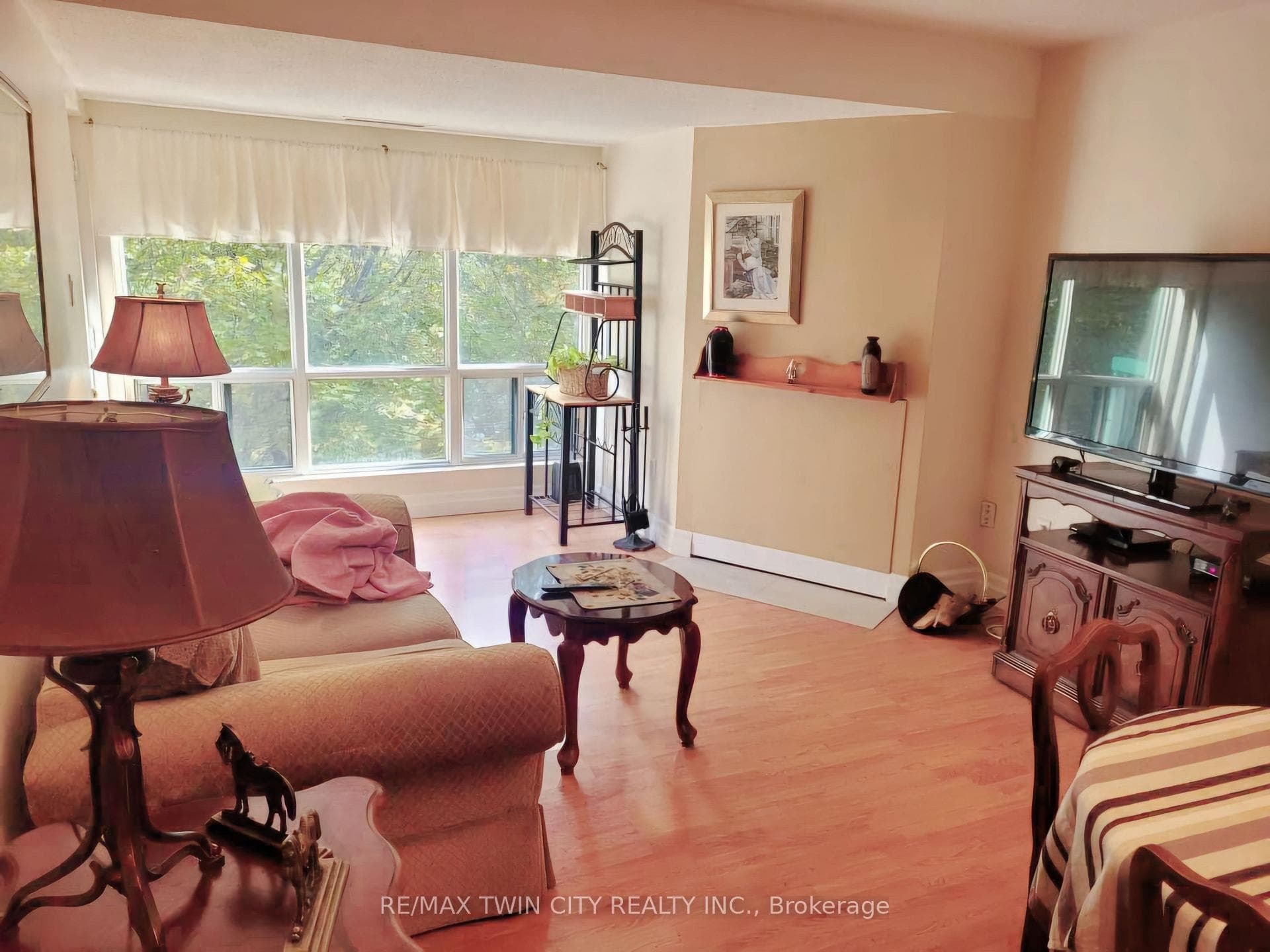 15 Hofstetter Avenue Unit 403 photo 7