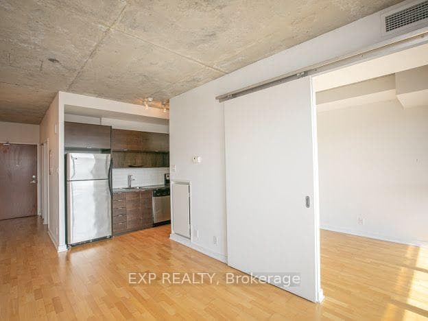 324 Laurier Avenue Unit 1401 photo 5