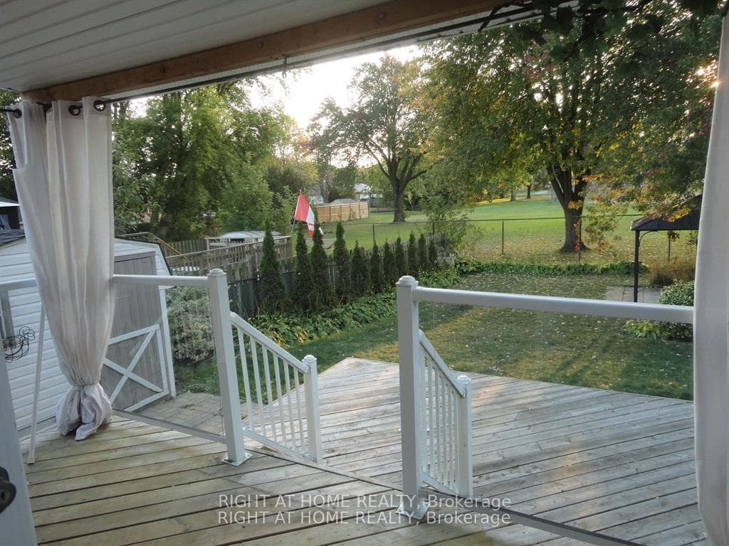 242 Cadillac Avenue photo 18