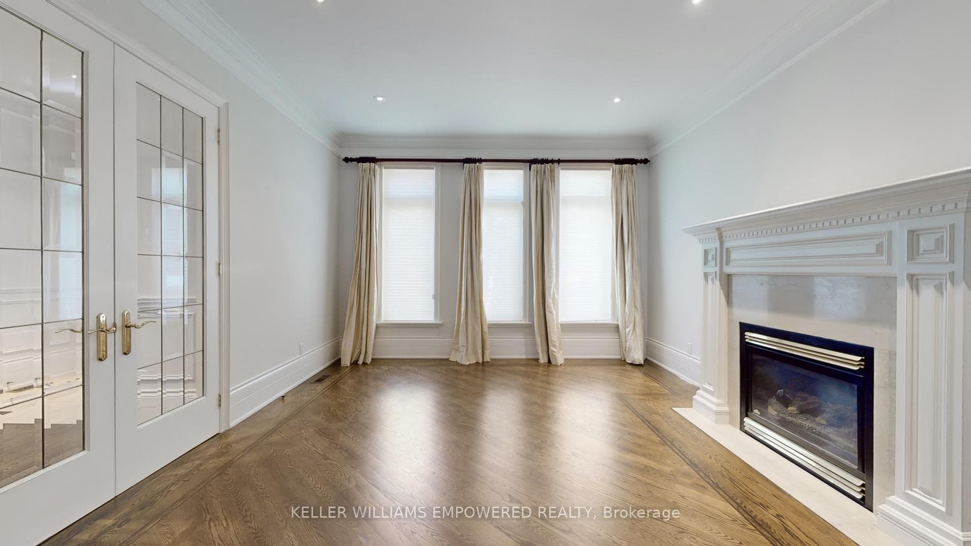 25 Glengrove Avenue photo 4
