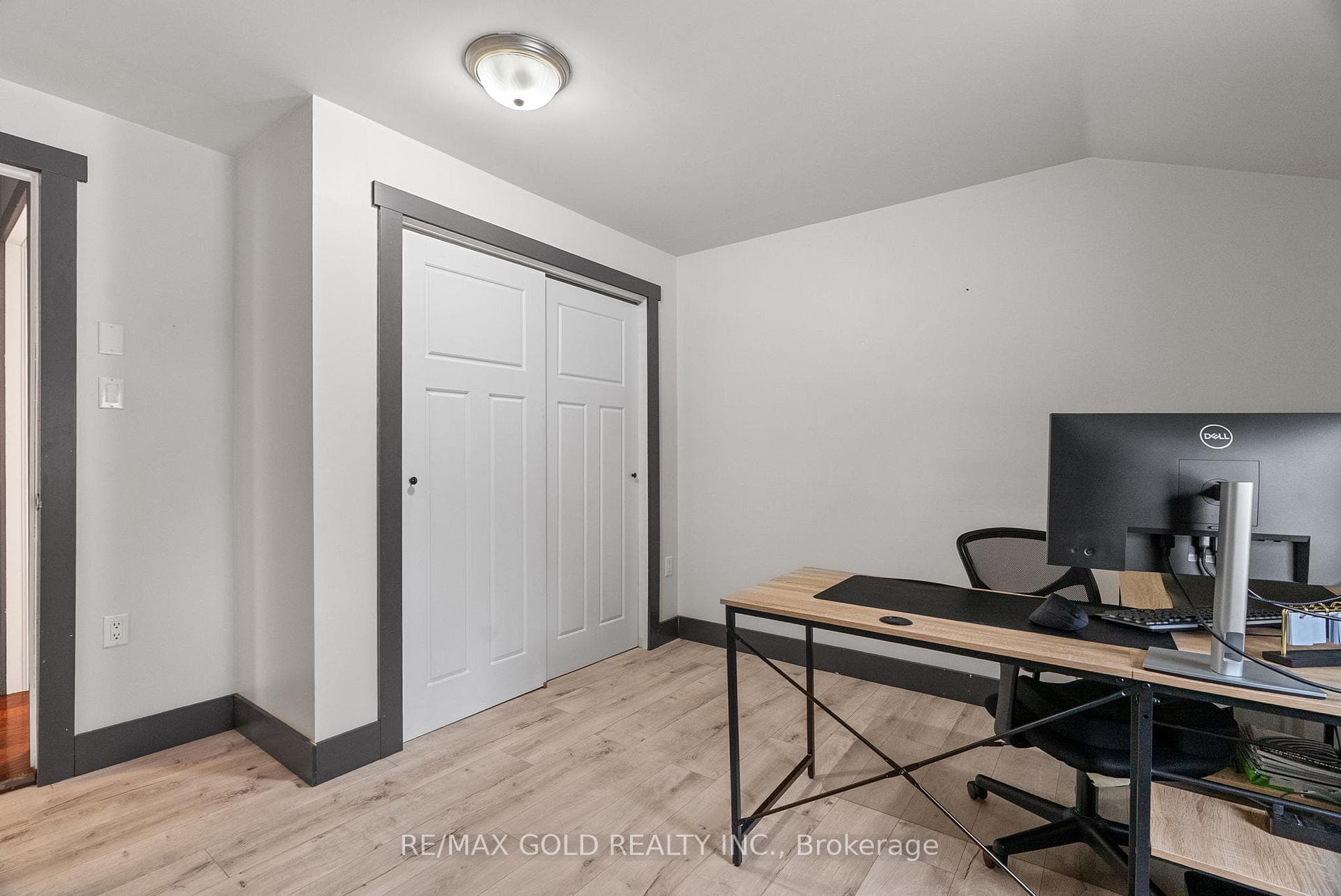 129 ALBERT Street photo 24