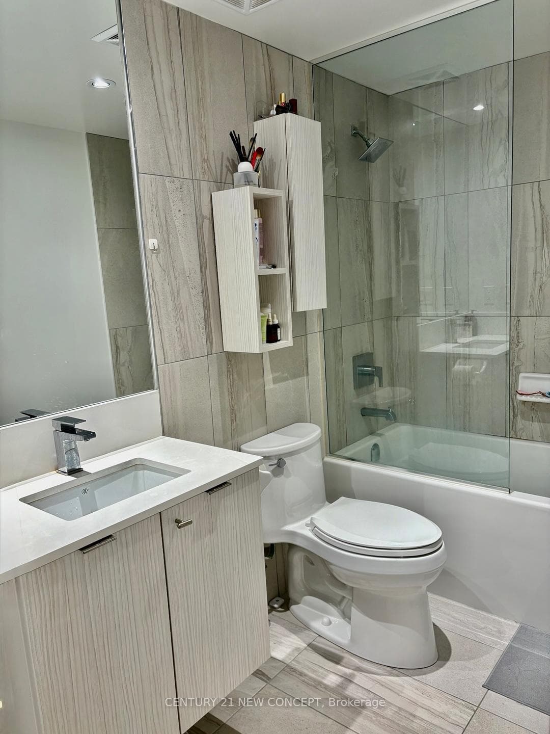 195 Redpath Avenue Unit 907 photo 10
