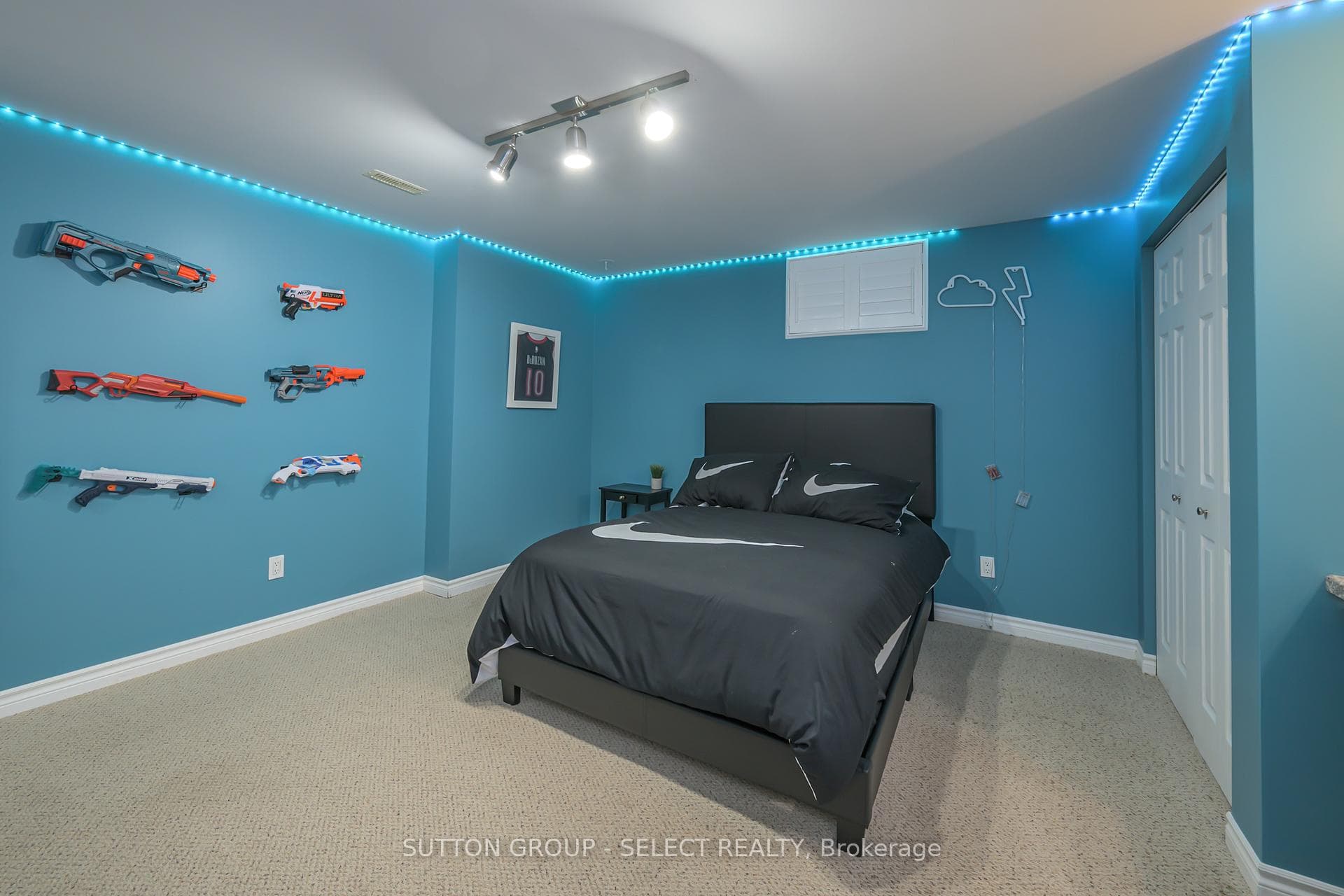 132 Greyrock Crescent photo 30