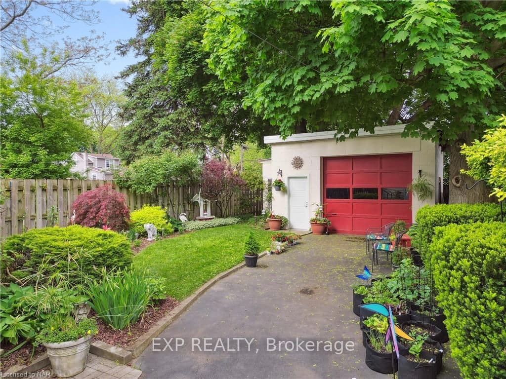 47 WILEY Street photo 9