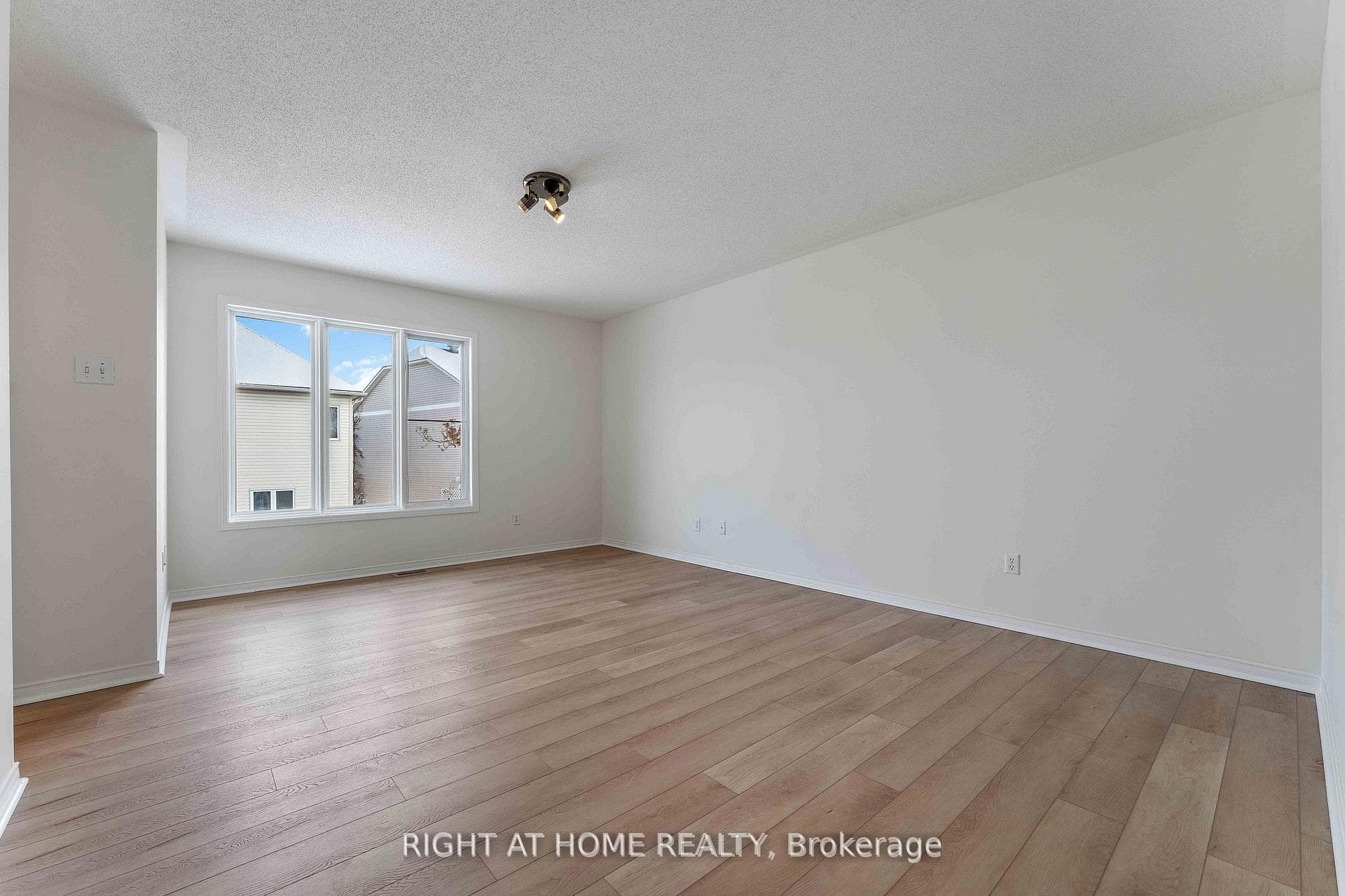 104 B Craig Henry Drive photo 20