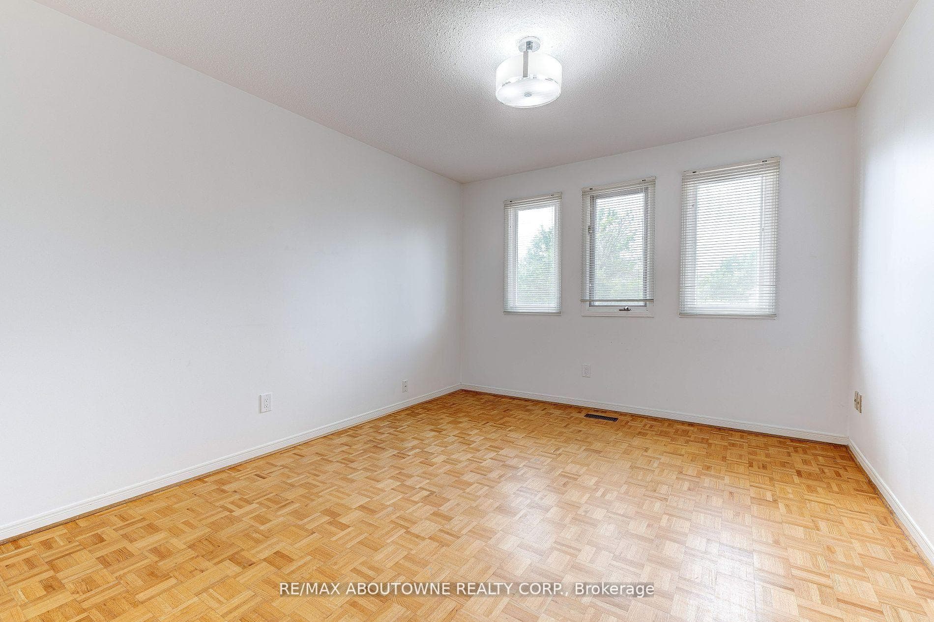 1175 Old Colony Road photo 32