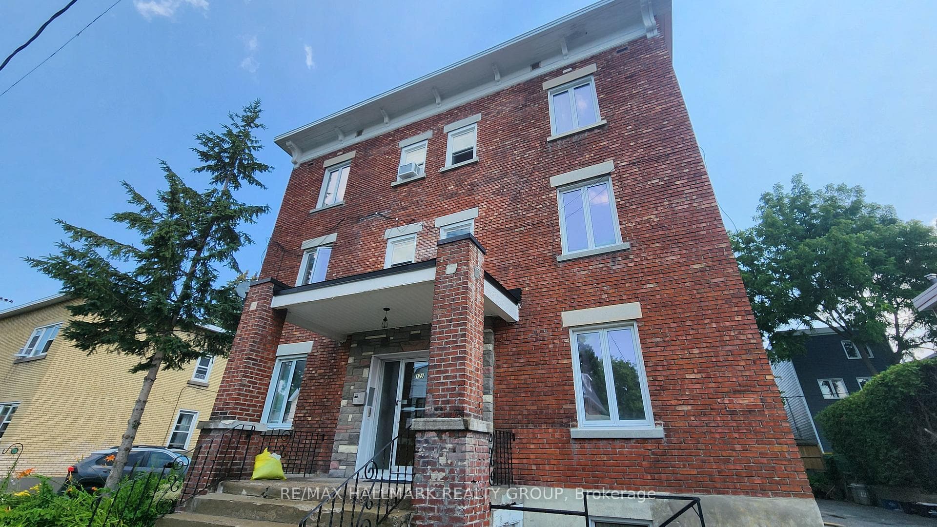 125 Glenora Street Unit 3 photo 3
