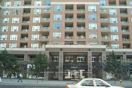 889 Bay Street Unit 512 photo 1